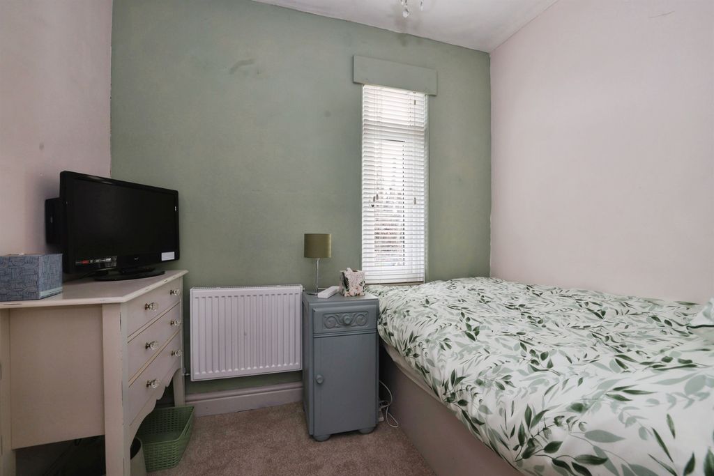 Additional image 12 of 4 bed semi-detached house for saleFargo Road, Larkhill, Salisbury SP4