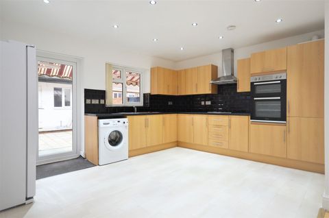 Hadley Gardens, Southall UB2