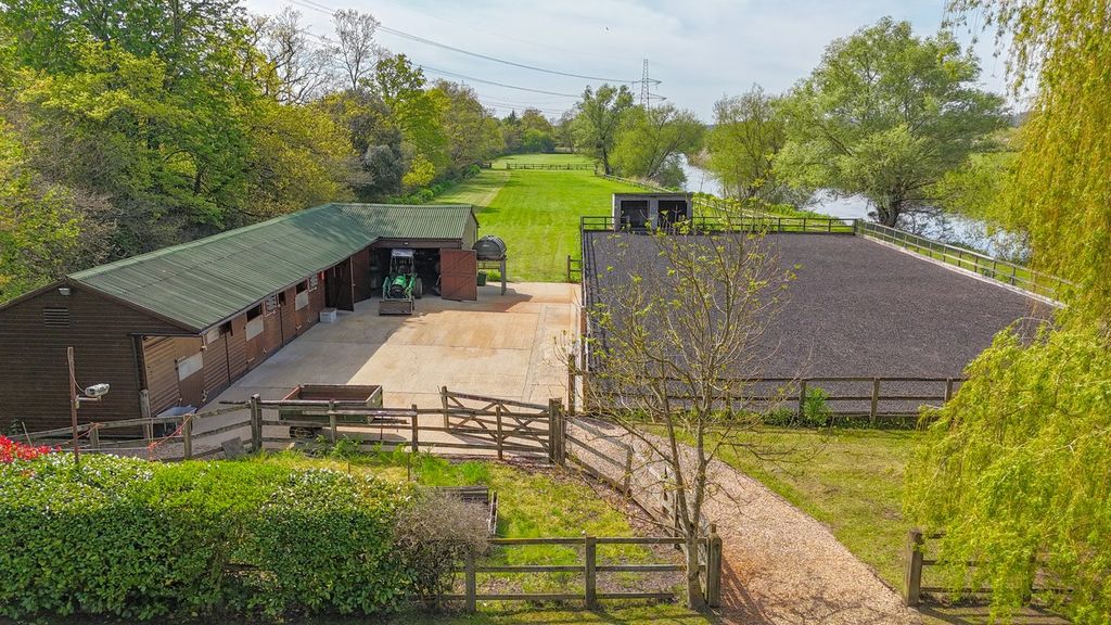 Additional image 13 of 4 bed detached house for saleHale Road, Woodgreen, Fordingbridge SP6