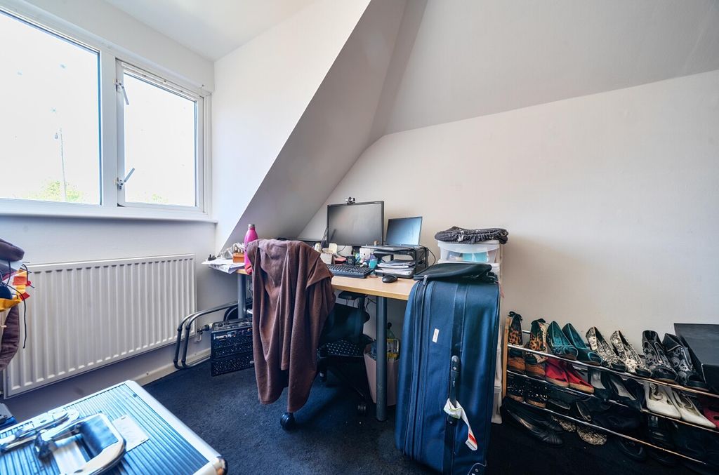 Additional image 12 of 5 bed detached house for sale9A, Highworth Road, Swindon SN3