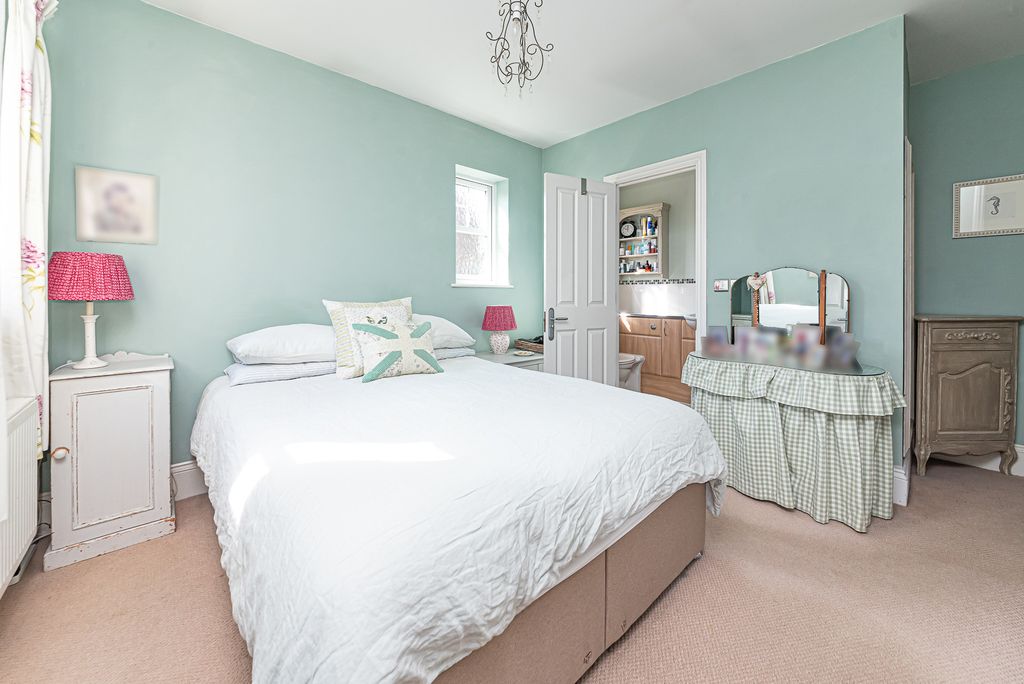 Additional image 9 of 4 bed detached house for saleThe Limes, Haley Green, Bracknell, Berks RG42