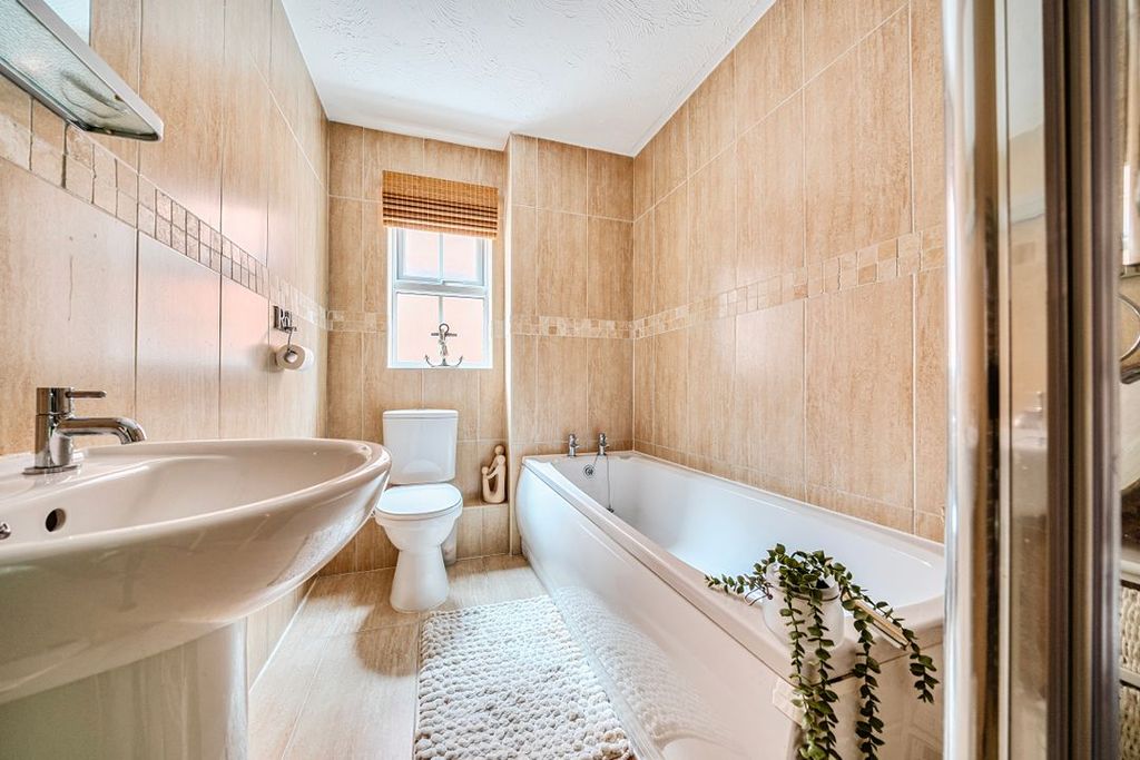 Additional image 15 of 4 bed detached house for saleWatermead, Swindon SN3
