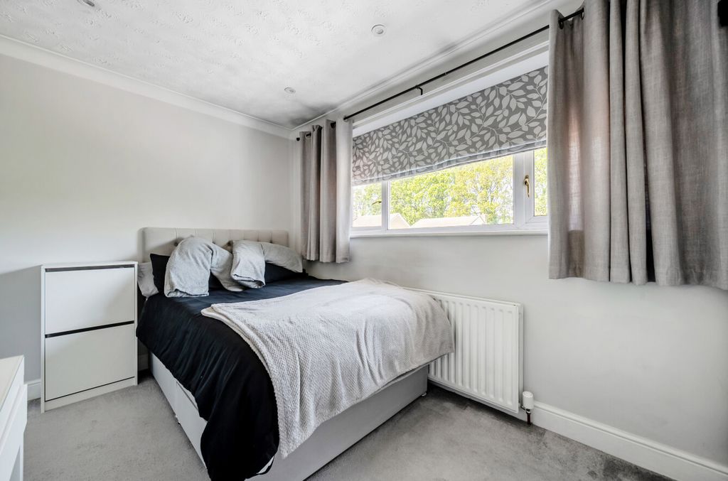 Additional image 15 of 4 bed detached house for saleKyle Close, Bracknell, Berkshire RG12