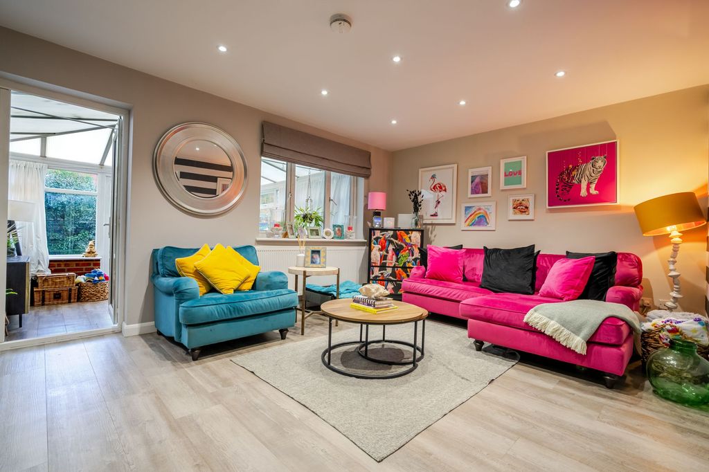 Additional image 4 of 3 bed semi-detached house for saleKennel Ride, Ascot SL5
