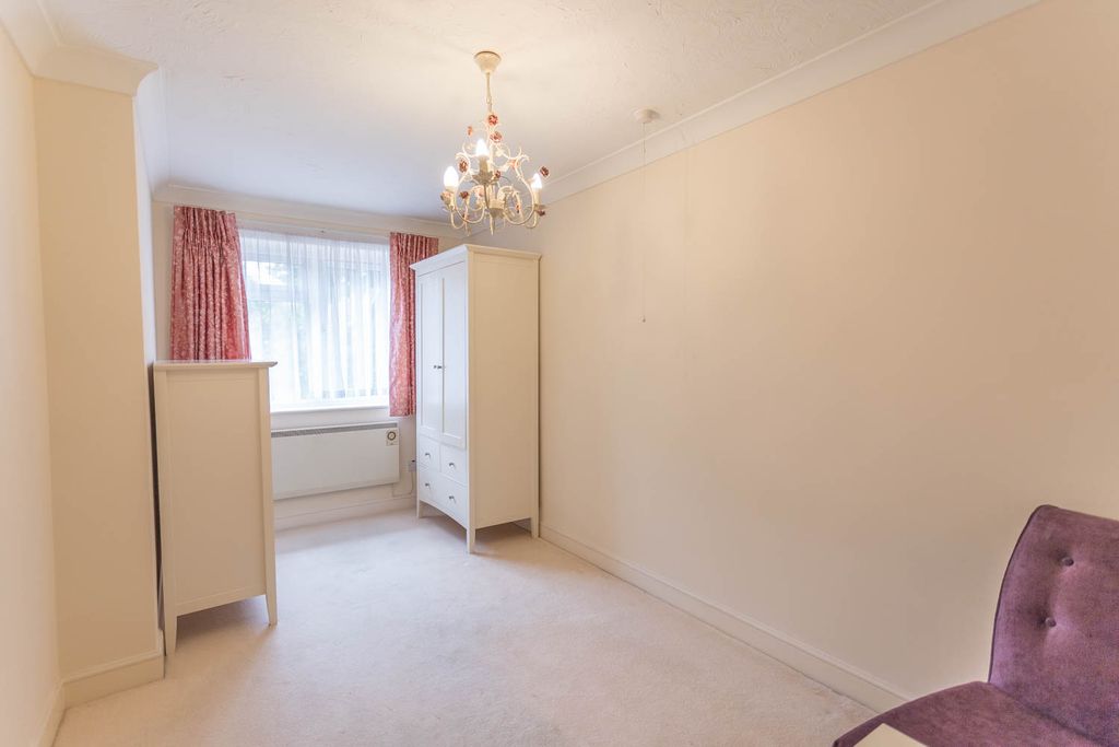 Additional image 6 of 1 bed property for saleSt Christophers Gardens, Ascot, Berkshire SL5