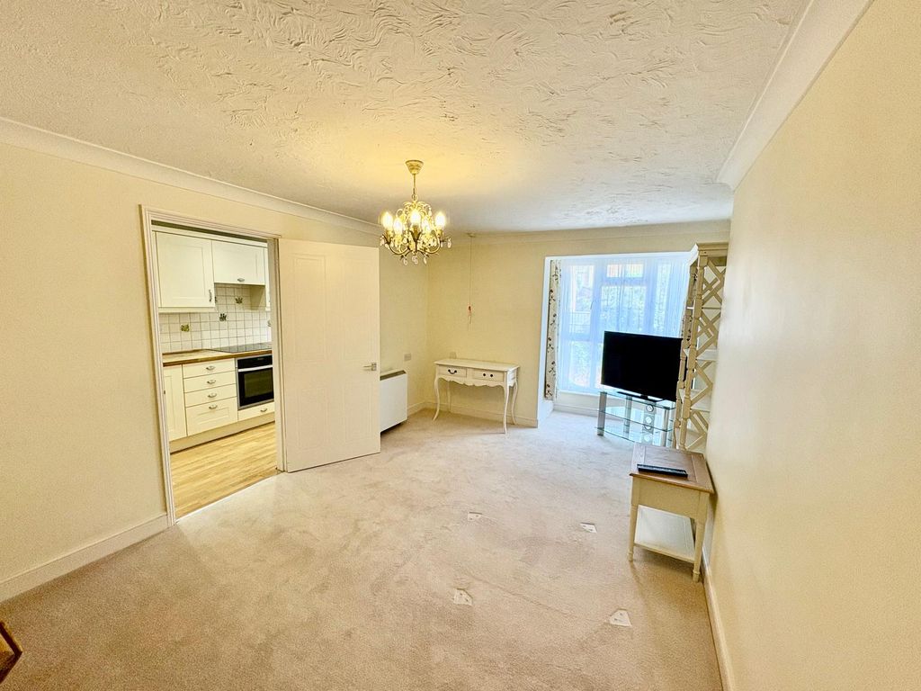 Additional image 3 of 1 bed property for saleSt Christophers Gardens, Ascot, Berkshire SL5