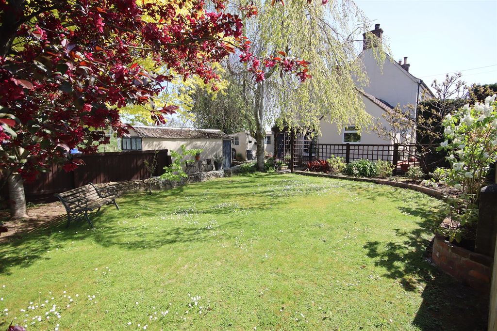 Additional image 2 of 2 bed cottage for saleMalmesbury Road, Chippenham SN15