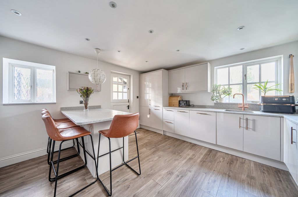 Additional image 24 of 4 bed detached house for saleJigs Lane South, Warfield, Bracknell, Berkshire RG42