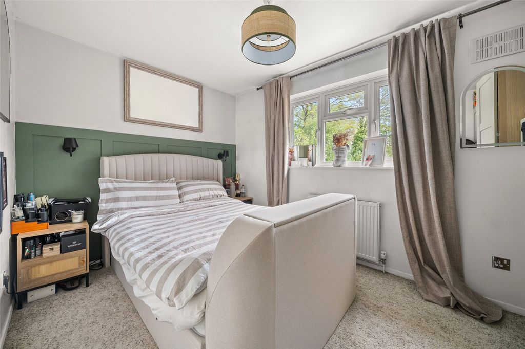 Additional image 7 of 2 bed terraced house for salePewsey Vale, Bracknell, Berkshire RG12