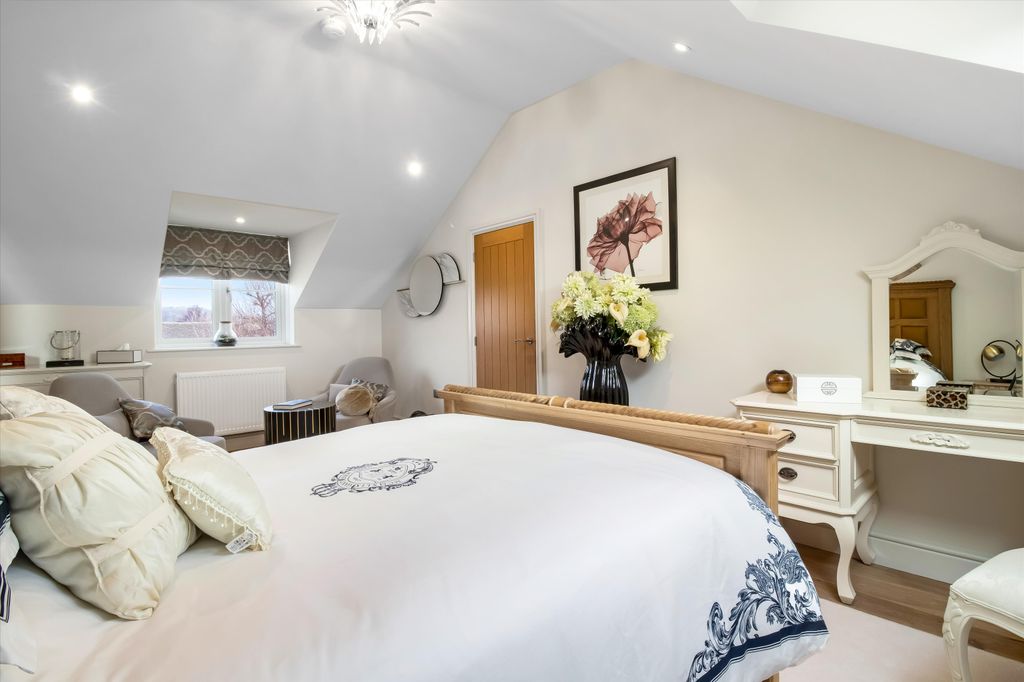 Additional image 21 of 4 bed detached house for saleThe Shearings, Sutton Benger, Chippenham, Wiltshire SN15