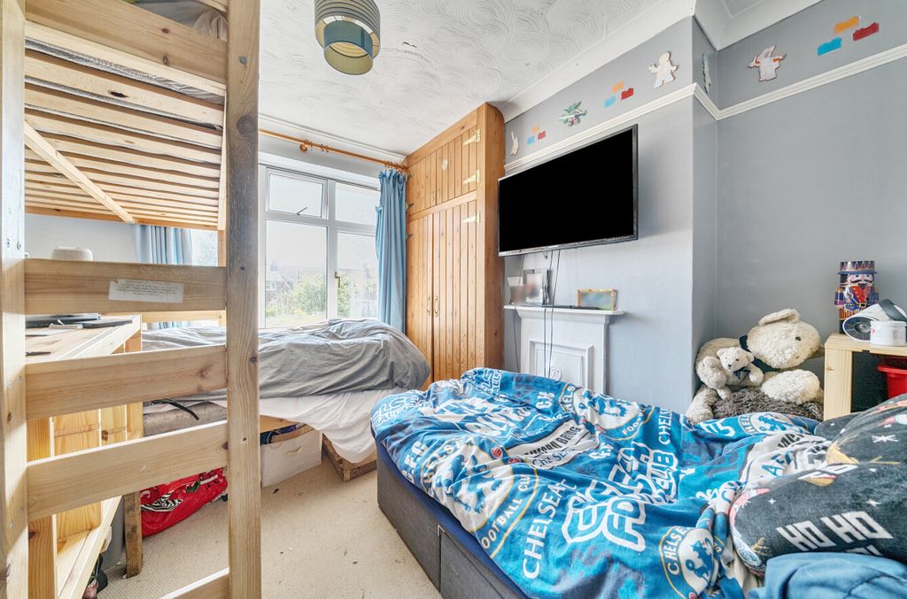 Additional image 17 of 4 bed semi-detached house for salePark Road, Bracknell, Berkshire RG12