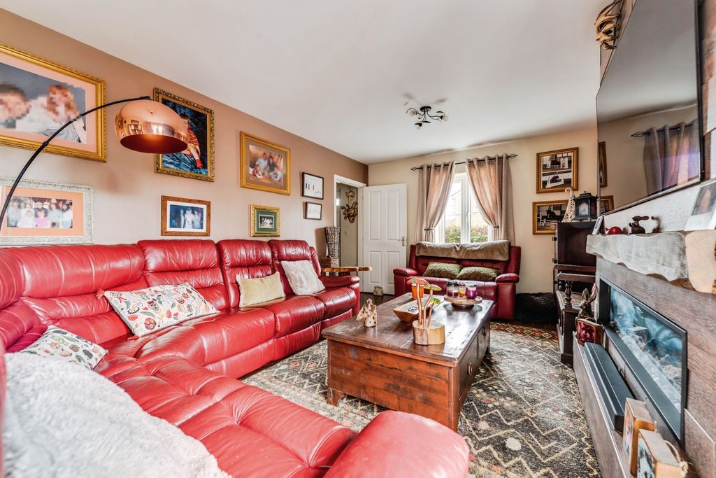 Additional image 5 of 4 bed detached house for saleSt. Josephs Way - Lyneham, Chippenham SN15