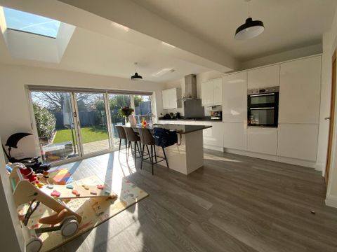 Laburnum Avenue, Hornchurch RM12