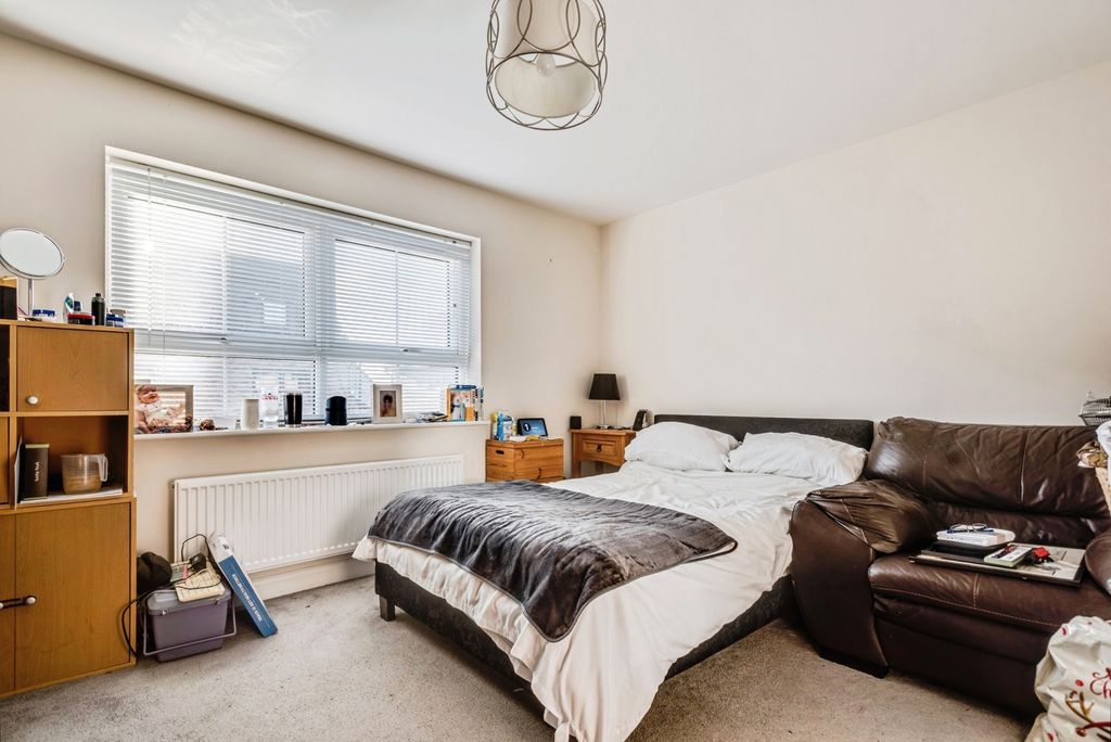 Additional image 6 of 3 bed semi-detached house for saleBeckett Strand, Swindon, Wiltshire SN1