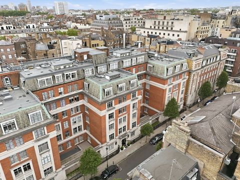 Hallam Street, London W1W