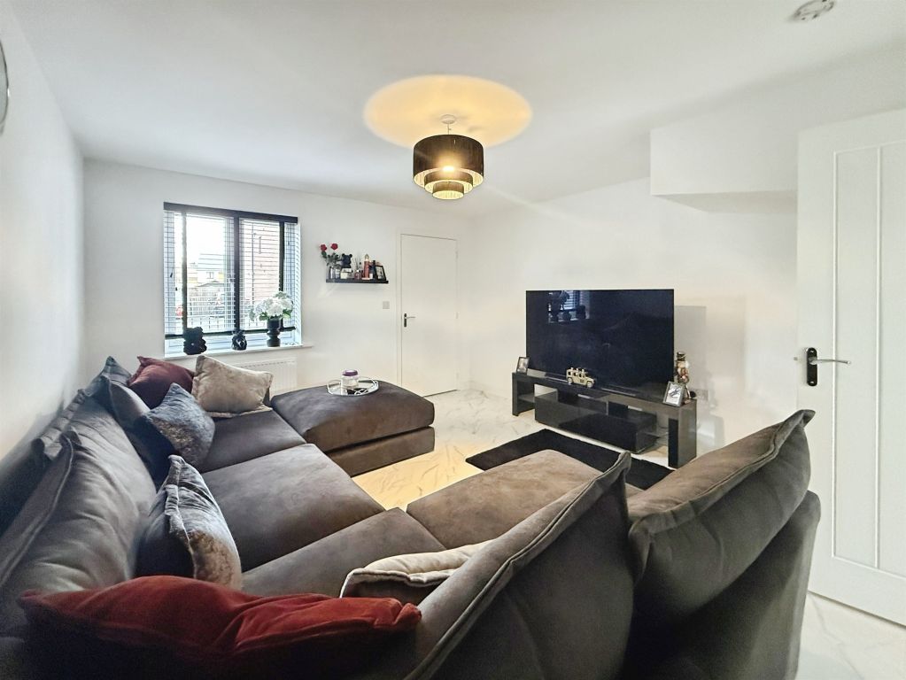 Additional image 6 of 3 bed semi-detached house for saleGrayling Avenue, Swindon SN3