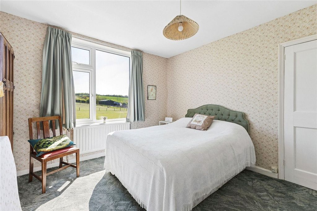 Additional image 10 of 4 bed semi-detached house for saleHinton Parva, Swindon, Wiltshire SN4