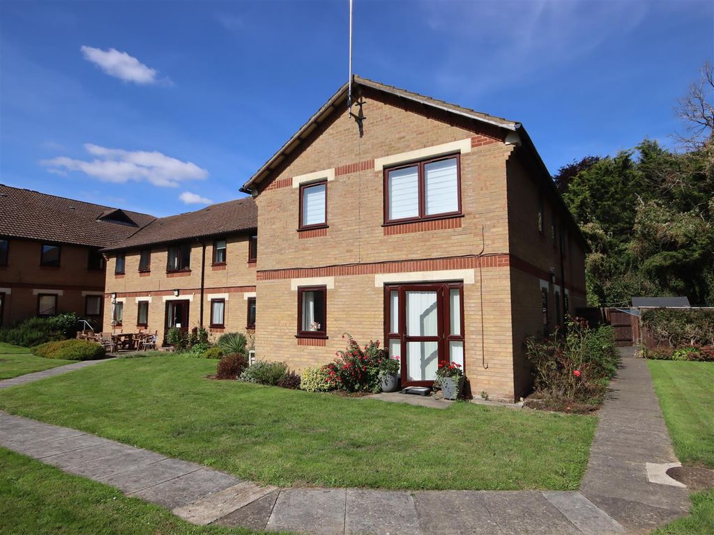 Additional image 13 of 2 bed flat for saleIvyfield Court, Charter Road, Chippenham SN15