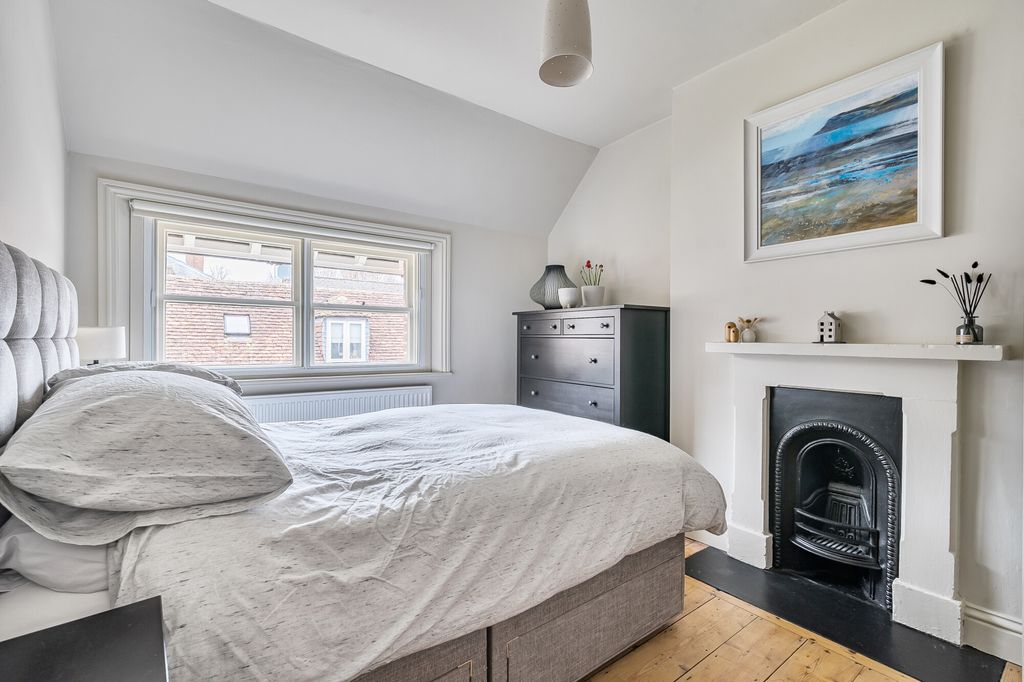 Additional image 11 of 2 bed terraced house for saleFive Alls Court, Marlborough SN8