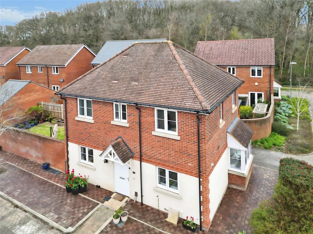 Additional image 11 of 3 bed detached house for saleRedstart Croft, Bracknell, Berkshire RG12