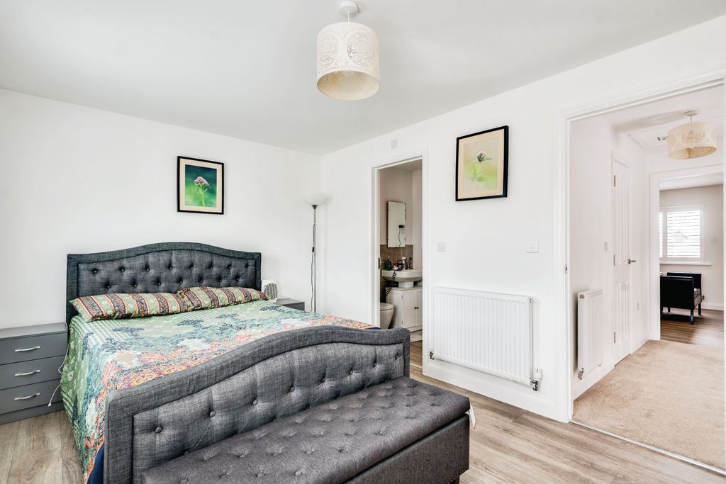 Additional image 8 of 4 bed detached house for saleScott Way, Swindon SN1