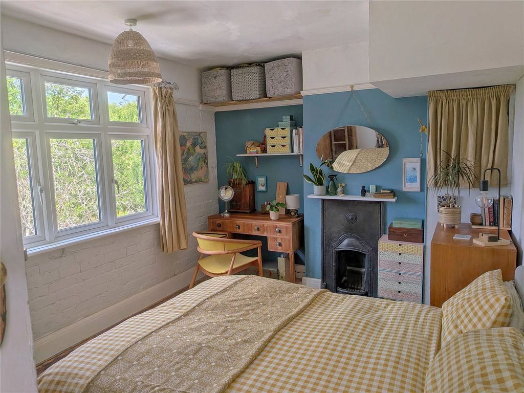 Additional image 8 of 4 bed semi-detached house for saleClarendon Avenue, Trowbridge BA14