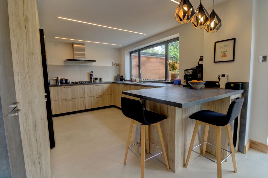Additional image 8 of 4 bed semi-detached house for saleLily Hill Road, Bracknell RG12