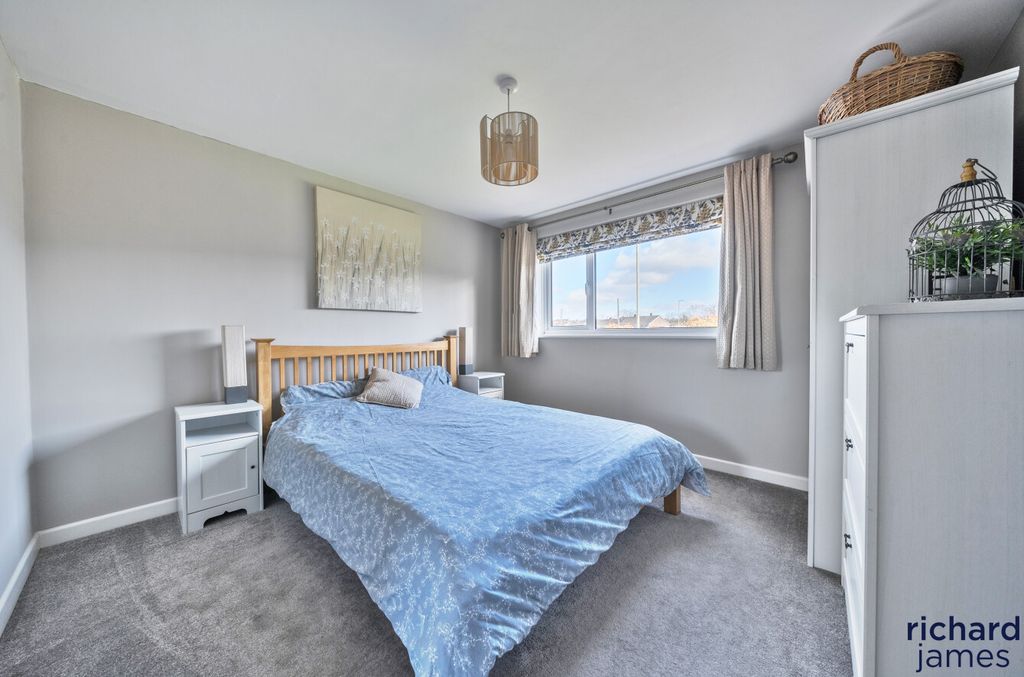 Additional image 12 of 5 bed detached house for saleStoneover Lane, Royal Wootton Bassett SN4