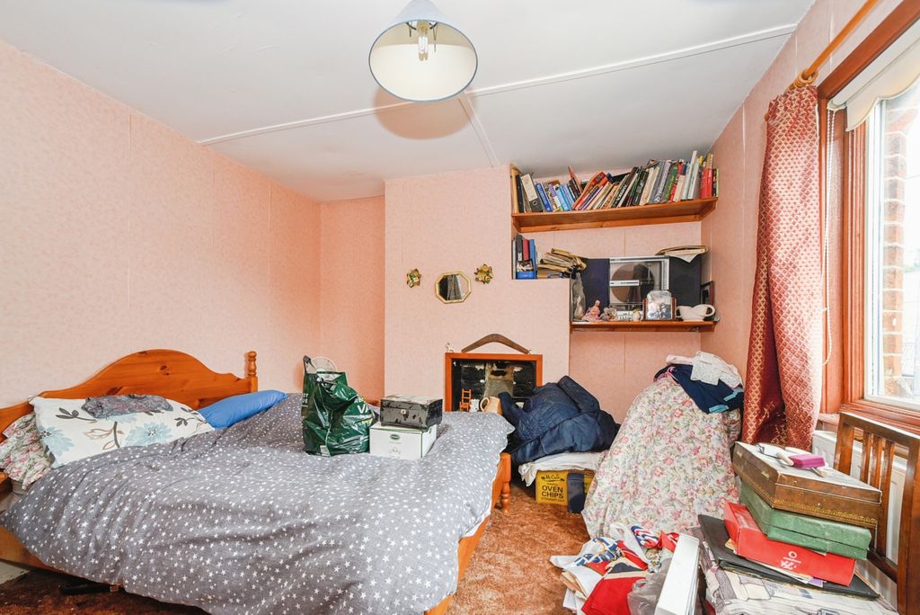 Additional image 14 of 2 bed terraced house for saleEstcourt Crescent, Devizes SN10