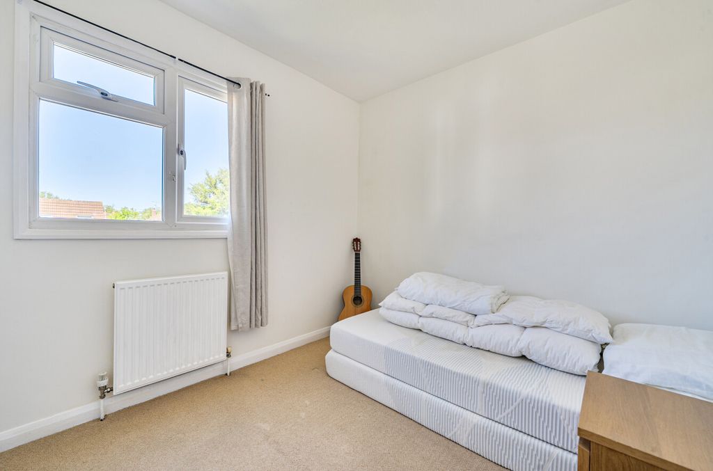 Additional image 13 of 4 bed terraced house for saleWoodies Close, Binfield, Bracknell, Berkshire RG42