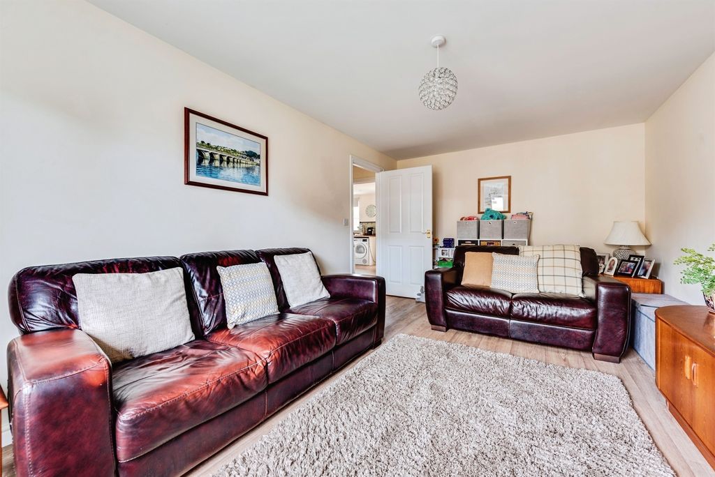 Additional image 2 of 5 bed detached house for salePolesdon Avenue, Coate, Swindon SN3