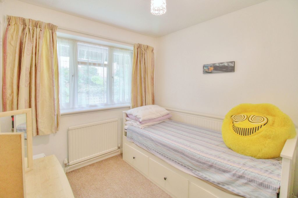 Additional image 16 of 4 bed detached house for saleBeech Glen, Bracknell RG12
