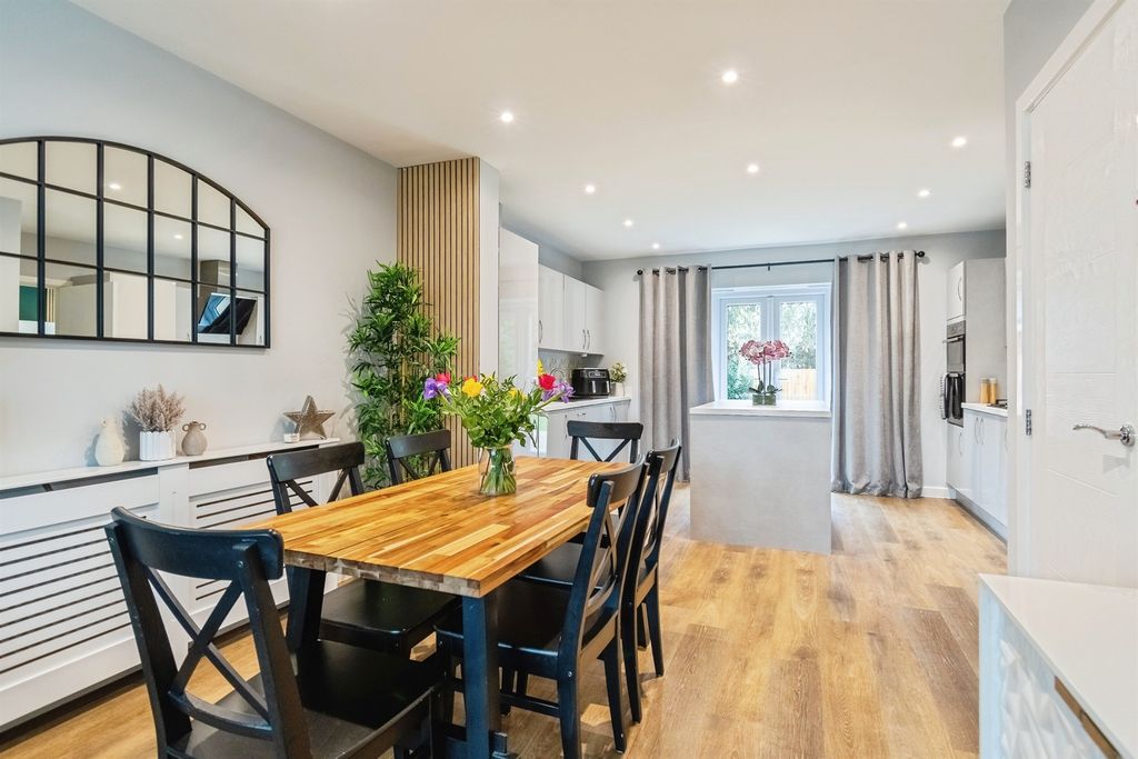 Additional image 6 of 4 bed detached house for saleAssart Way, Chippenham SN14