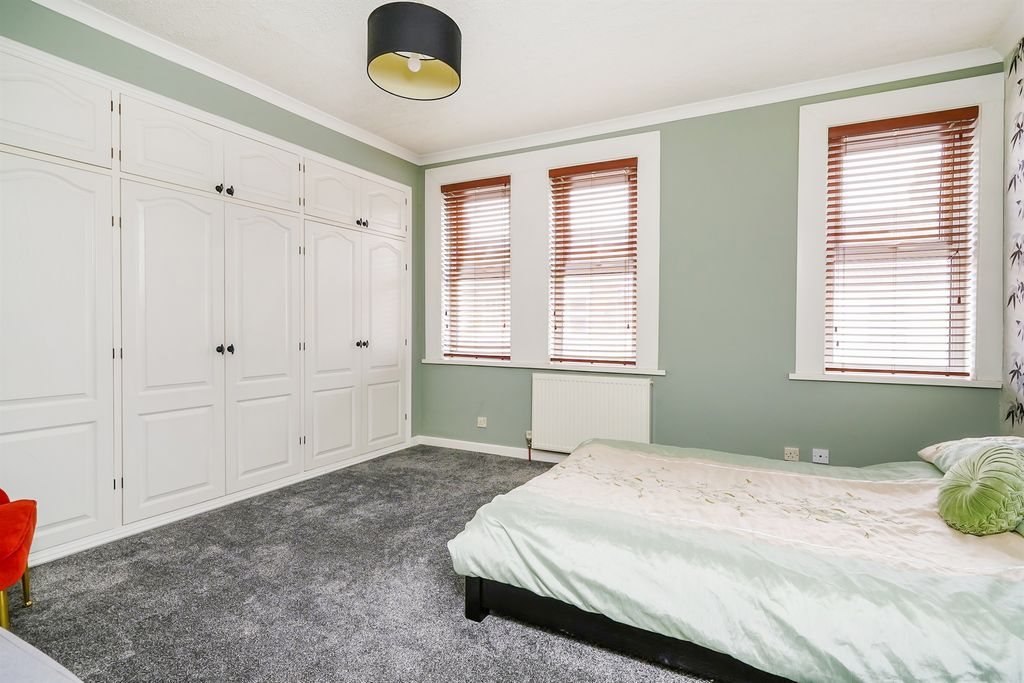 Additional image 8 of 4 bed terraced house for saleKent Road, Swindon SN1