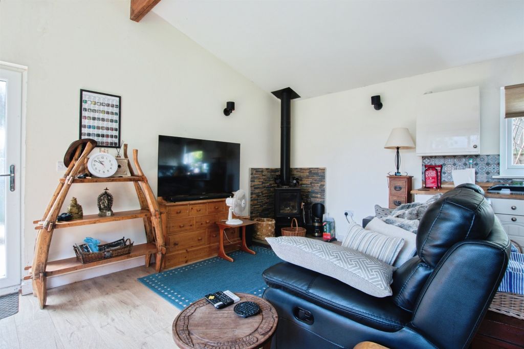 Additional image 15 of 8 bed detached house for saleSchool Road, Nomansland, Salisbury SP5