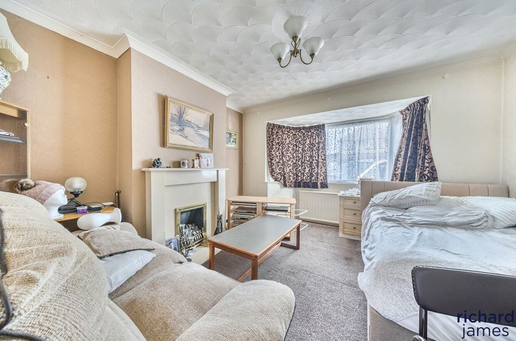 Additional image 2 of 3 bed semi-detached house for saleWoodside Avenue, Old Walcot, Swindon SN3