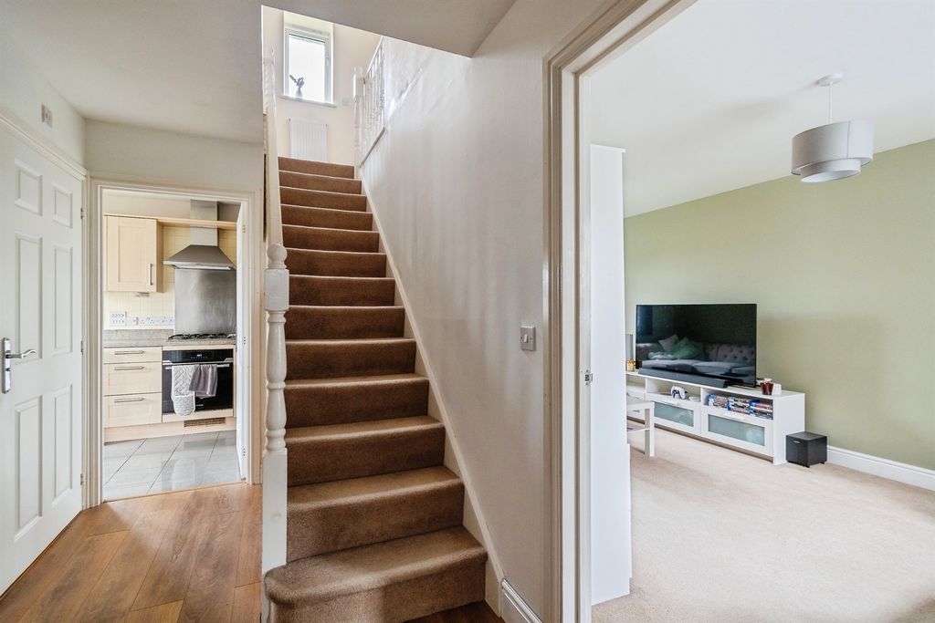 Additional image 10 of 3 bed detached house for saleMarket Mead, Chippenham SN15