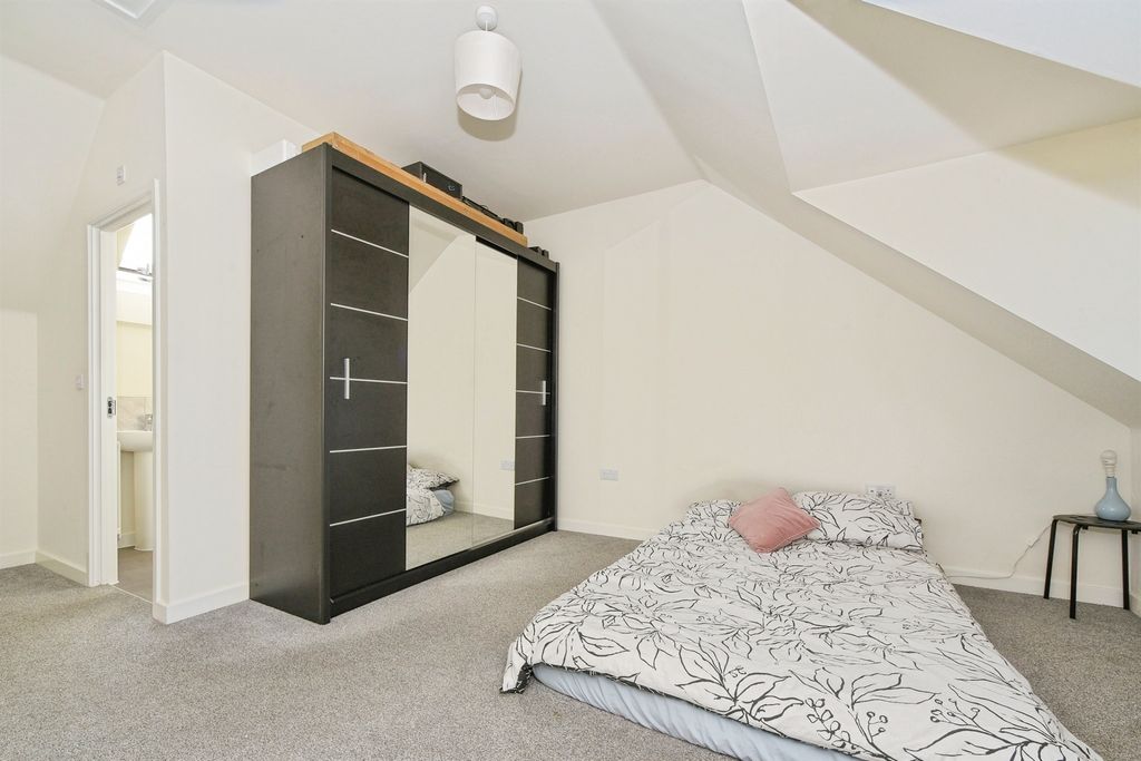 Additional image 13 of 3 bed semi-detached house for saleCrampton Road, Swindon SN3