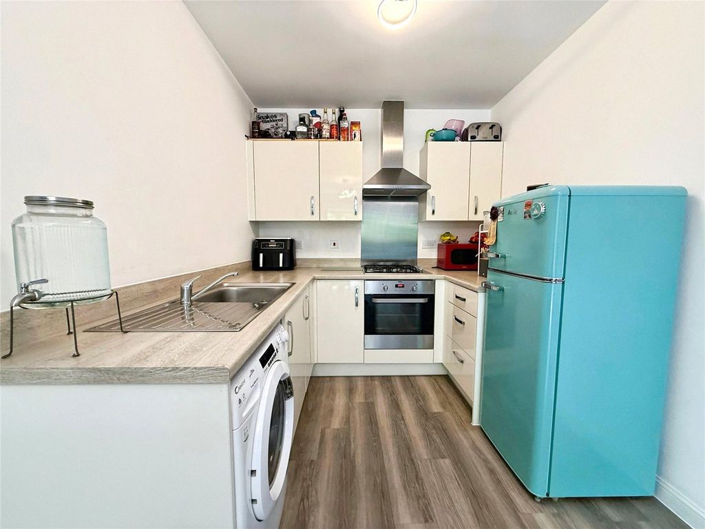 Additional image 4 of 1 bed flat for saleEdrich Grange, Crowthorne, Berkshire RG45