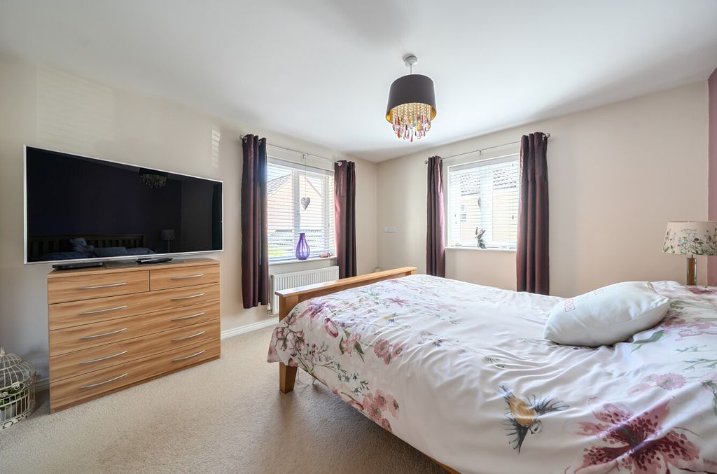 Additional image 9 of 4 bed detached house for saleJopp Close, Taw Hill, Swindon SN25