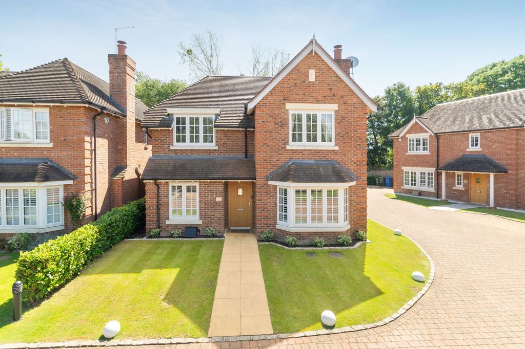 4 bed detached house for saleHomelands, Winkfield SL4