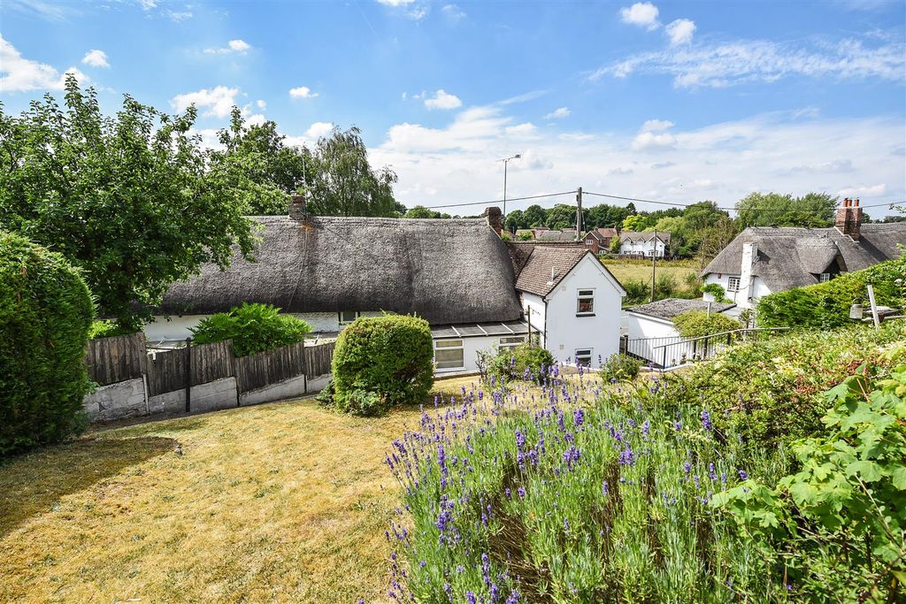 2 bed cottage for saleLudgershall Road, Collingbourne Ducis, Marlborough SN8 photo 4