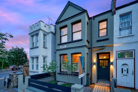 Riffel Road, London NW2