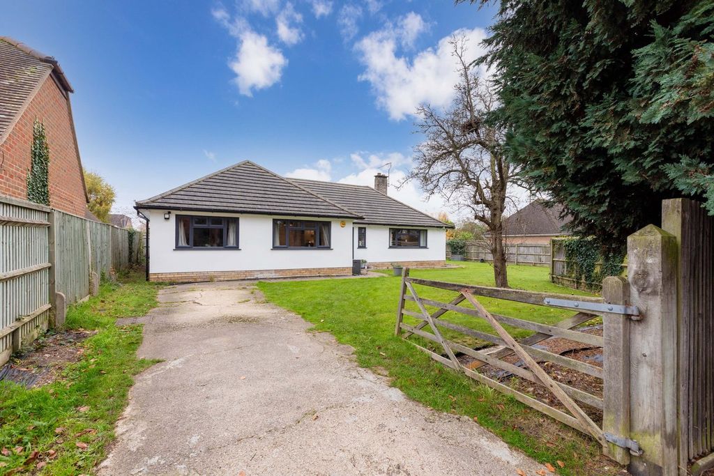 4 bed detached bungalow for saleHavelock Road, Maidenhead SL6