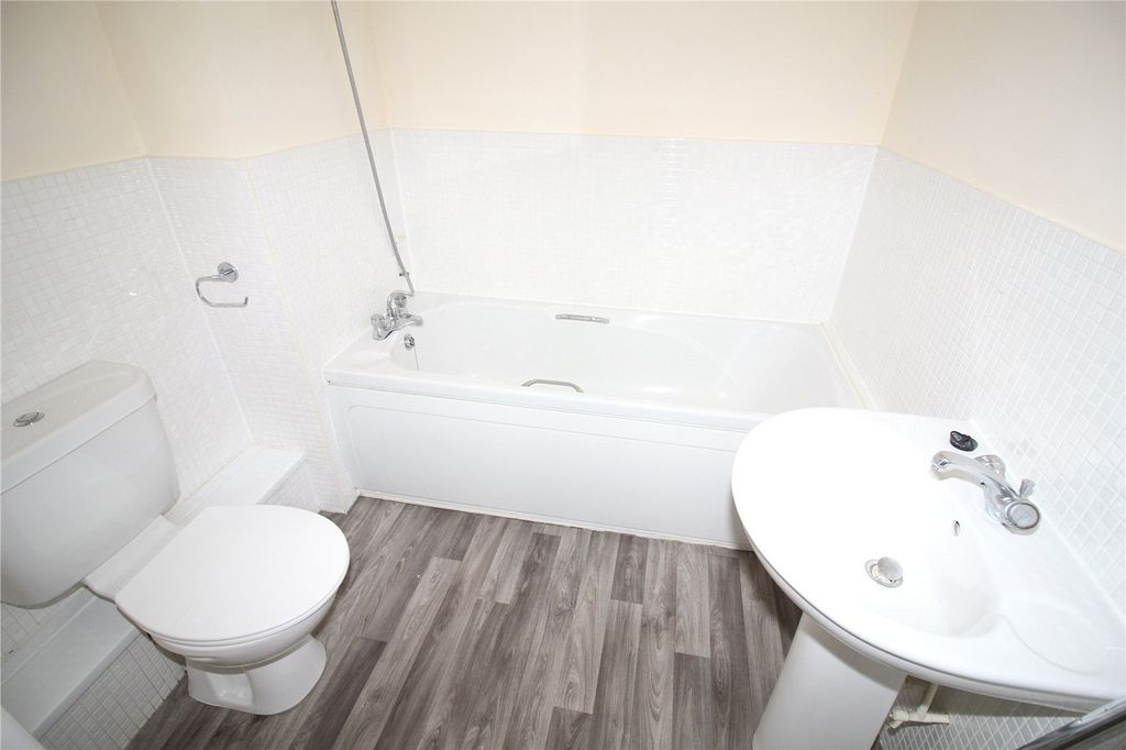 Additional image 10 of 2 bed flat for saleEgdon Close, Haydon End, Swindon SN25