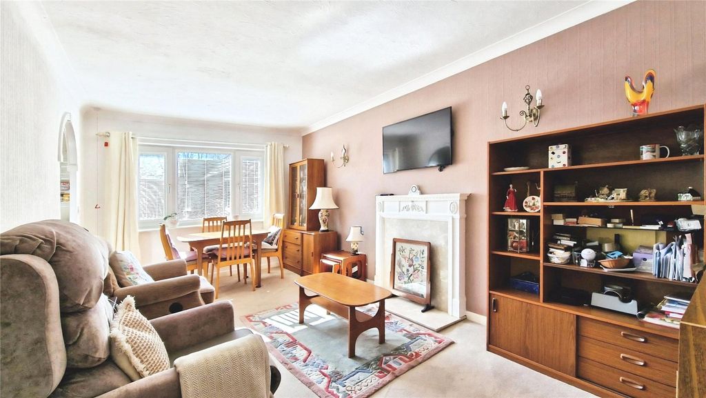 Additional image 3 of 1 bed flat for saleTerrace Road South, Binfield, Bracknell, Berkshire RG42