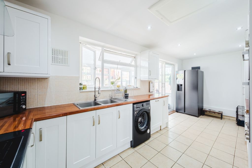 Additional image 10 of 3 bed detached house for saleHighworth, Wiltshire SN25