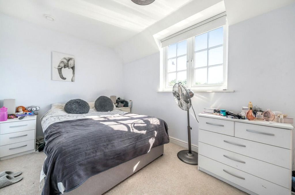 Additional image 5 of 2 bed flat for saleFlycatcher Keep, Bracknell, Berkshire RG12
