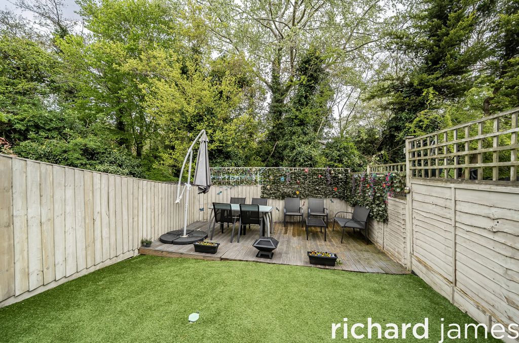 Additional image 10 of 2 bed semi-detached house for saleChives Way, Woodhall Park, Swindon SN2