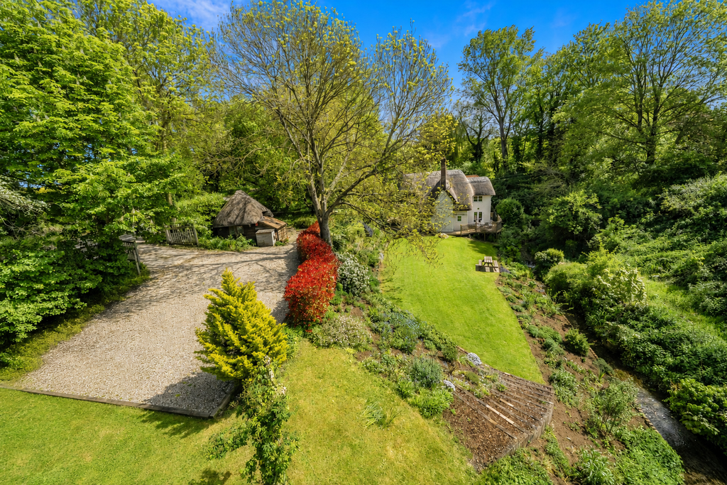 5 bed detached house for saleAshbury, Swindon SN6